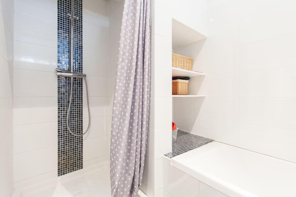 R-Appartements Strasbourg Cosy Orangerie Pour Vos Sejours En Famille Ou Entre Amis エクステリア 写真