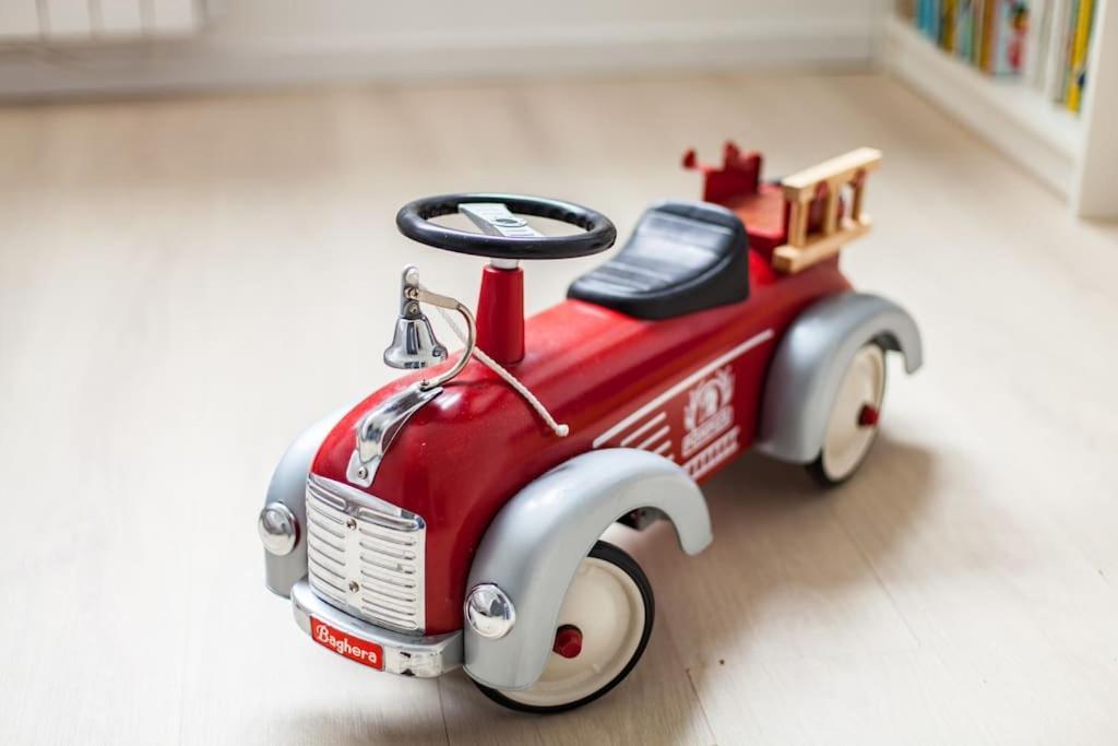 R-Appartements Strasbourg Cosy Orangerie Pour Vos Sejours En Famille Ou Entre Amis エクステリア 写真